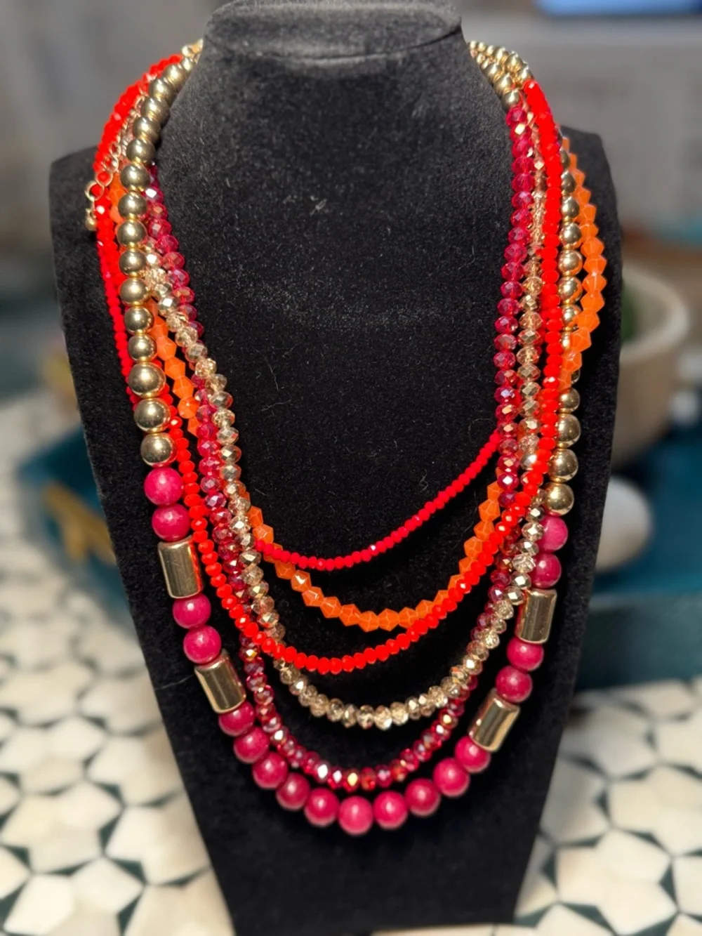 ❤️🧡 Multi-Strand Red, Fuchsia and‎ Orange Beaded Necklace Beaded Accent Bold